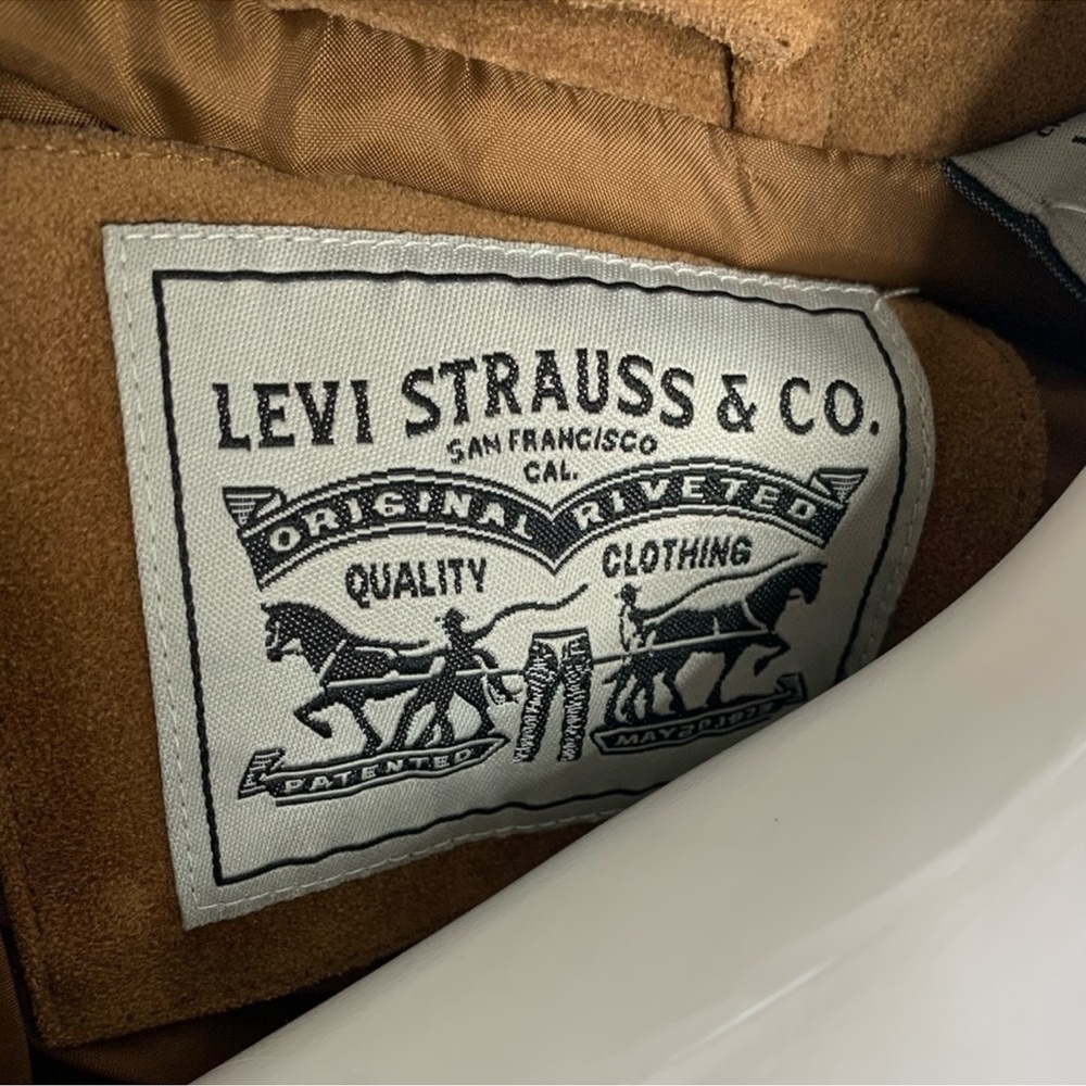 Levis Women's Faux Suede Modern Trucker Jacket - Picture 7 of 12